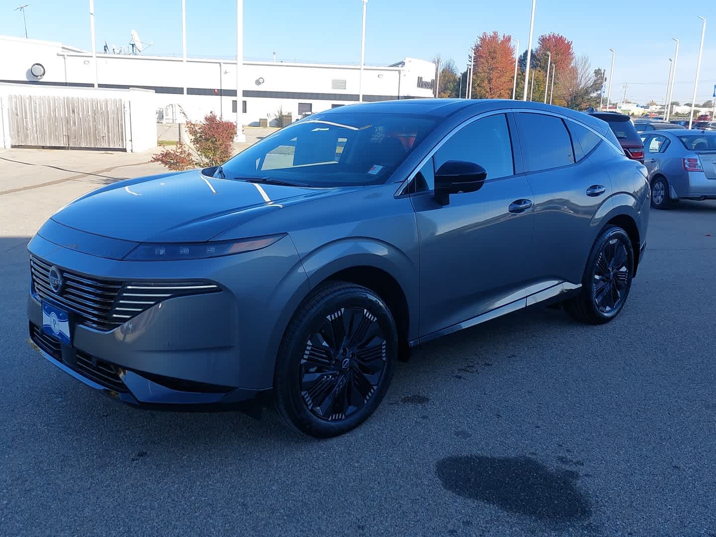 2026 Nissan Murano Platinum photo 2