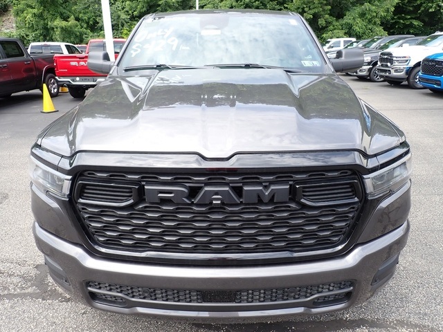 2025 Ram 1500 Tradesman photo 9
