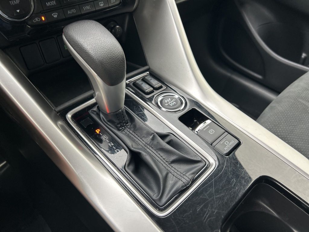 2024 Mitsubishi Eclipse Cross SE photo 29