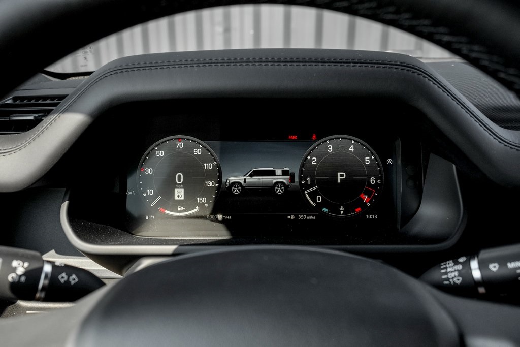 2025 Land Rover Defender 110 X-Dynamic SE photo 12