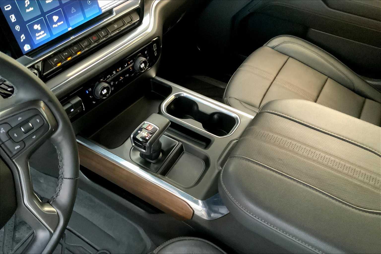 2024 Chevrolet Silverado 1500 High Country photo 29