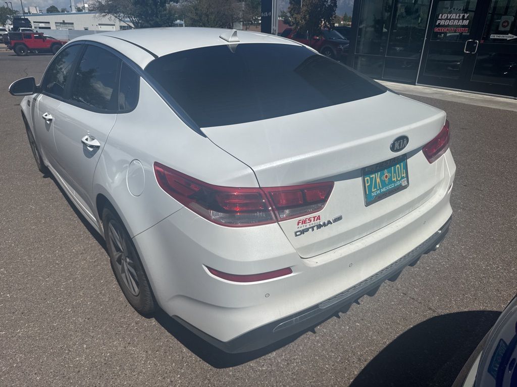 2020 Kia Optima LX photo 4