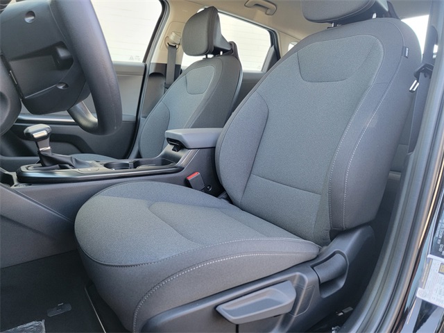 2025 Kia K4 LXS photo 11