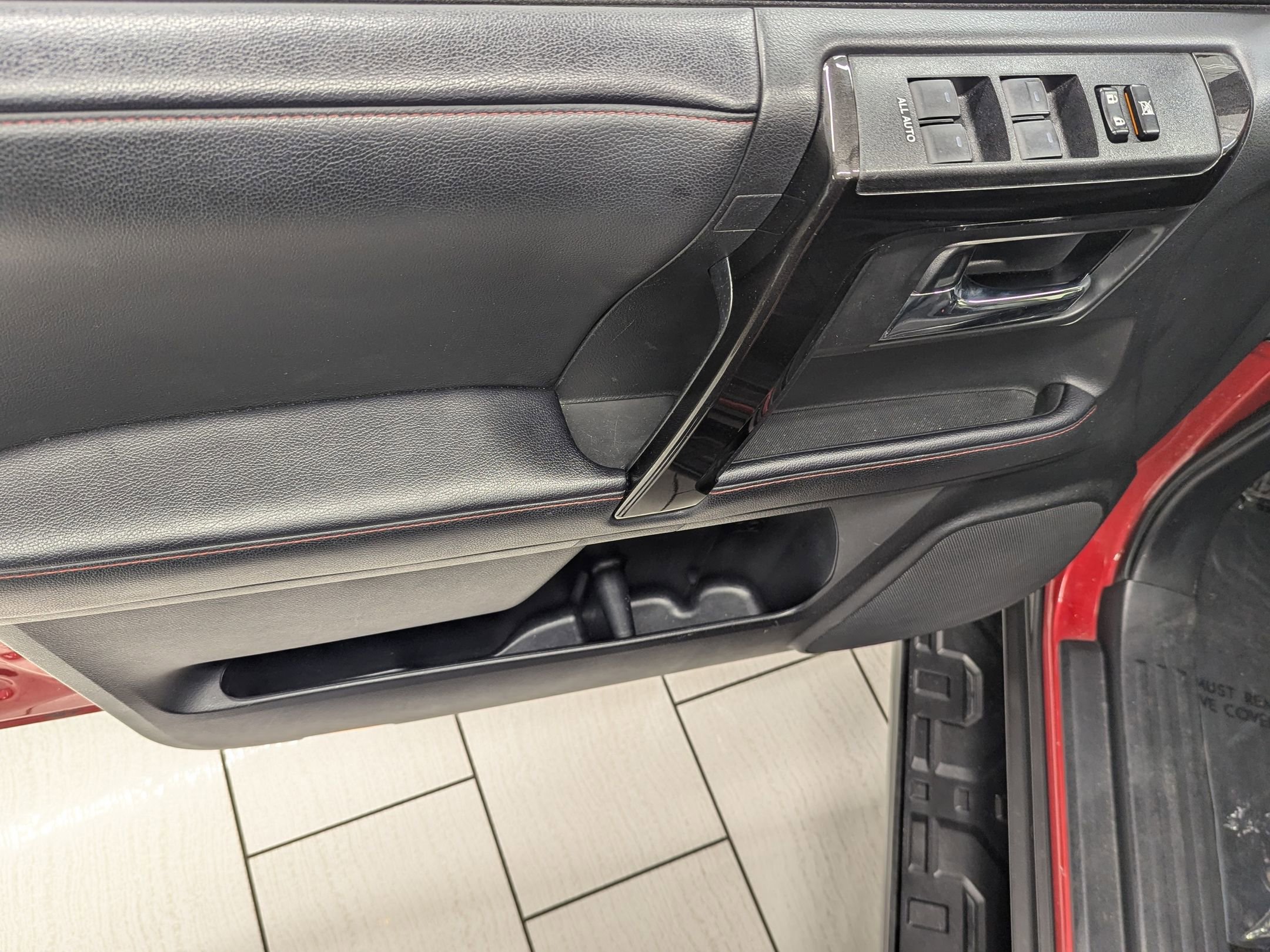 2020 Toyota 4Runner TRD Premium photo 10