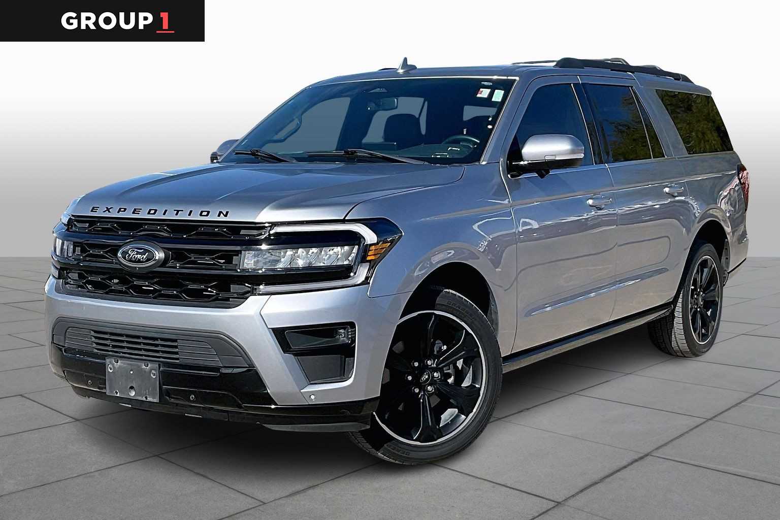 2023 Ford Expedition Limited's photo