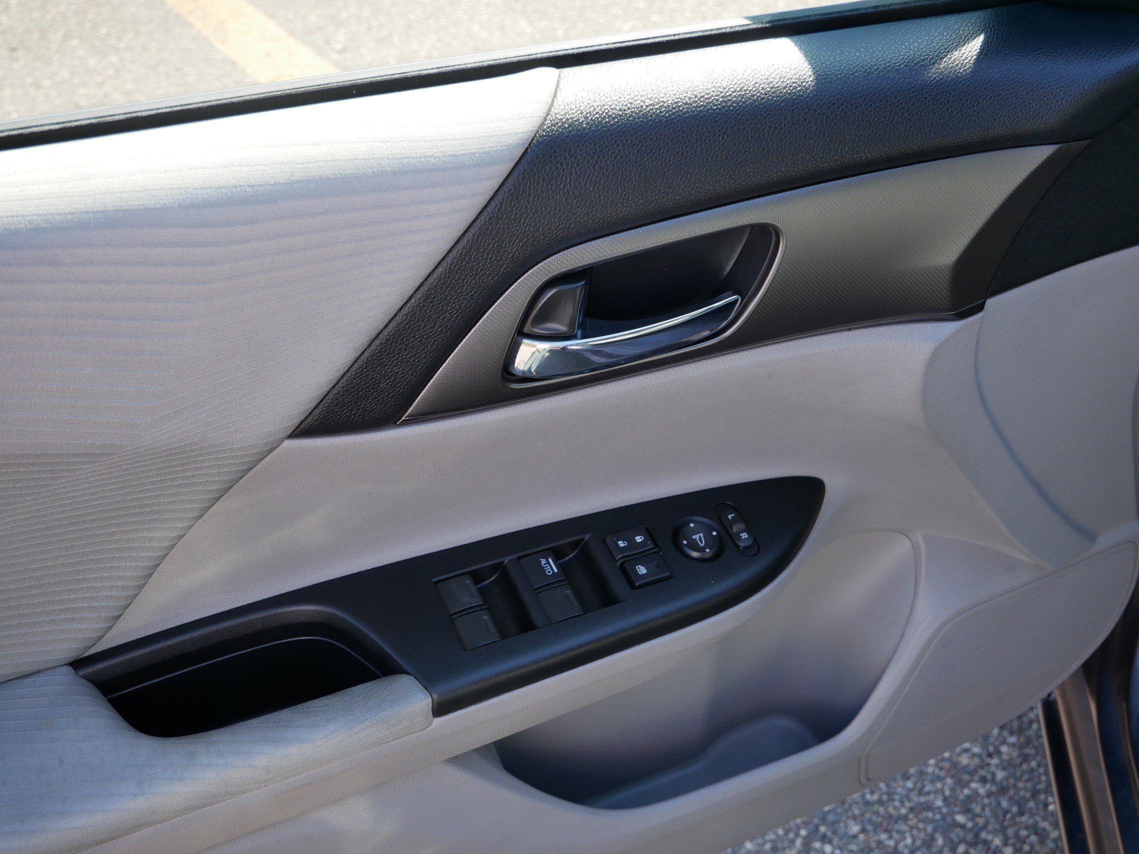 2014 Honda Accord LX photo 19