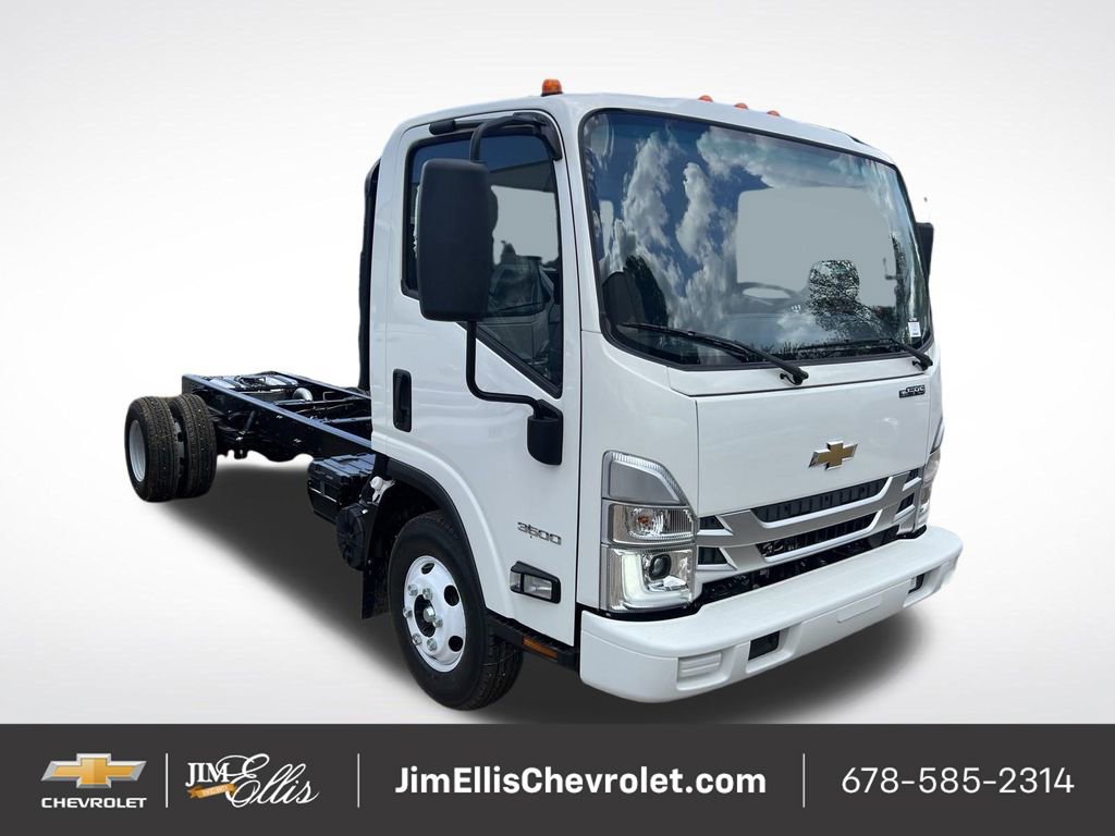 2025 Chevrolet Low Cab Forward Base's photo