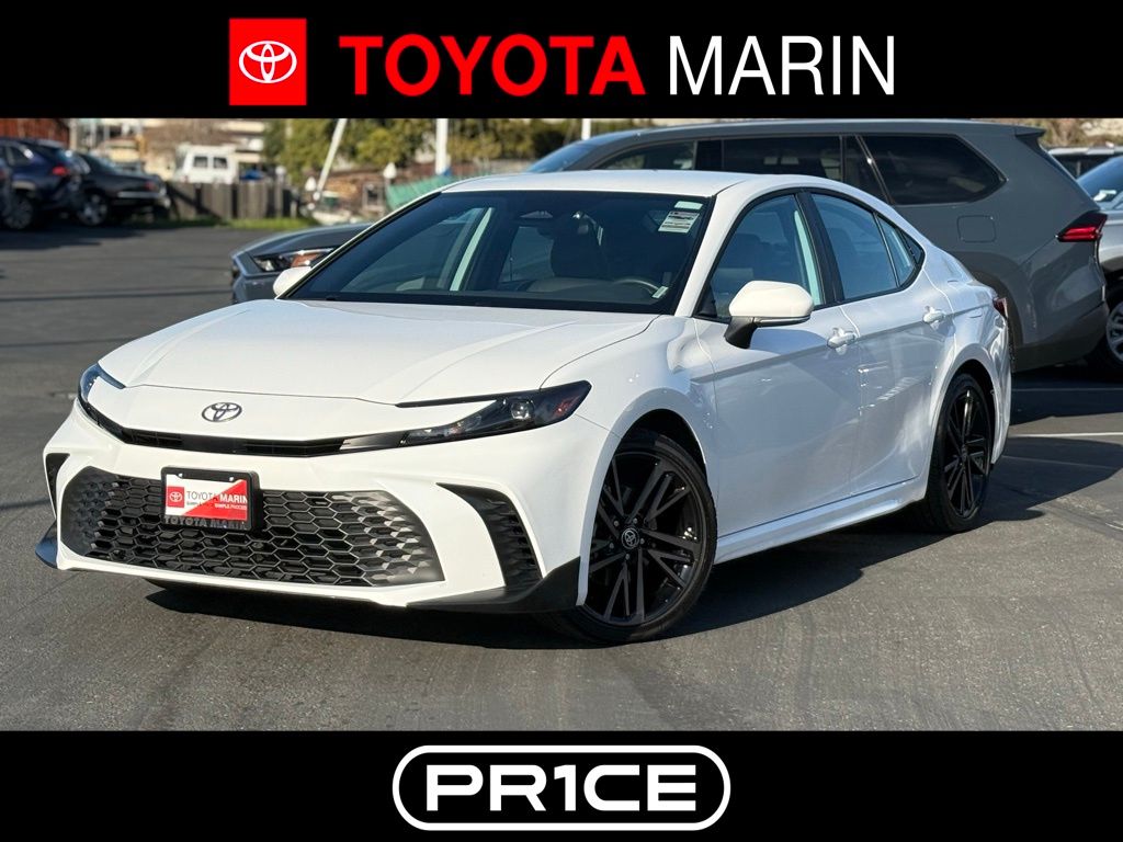 2025 Toyota Camry SE