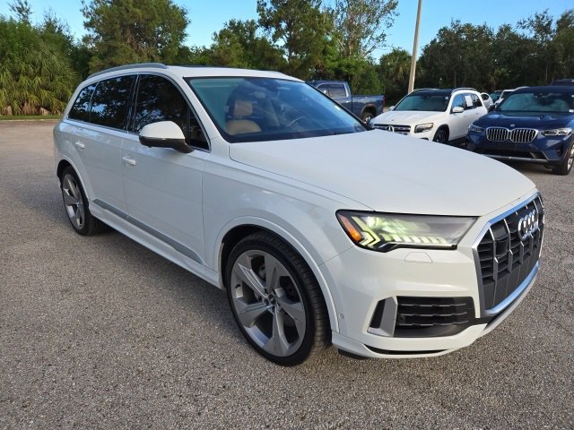 2021 Audi Q7 Prestige photo 5