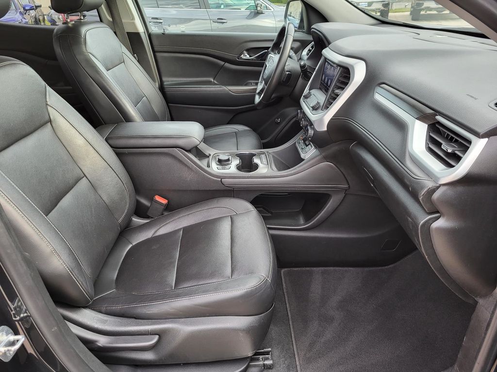 2020 Gmc Acadia SLT photo 9