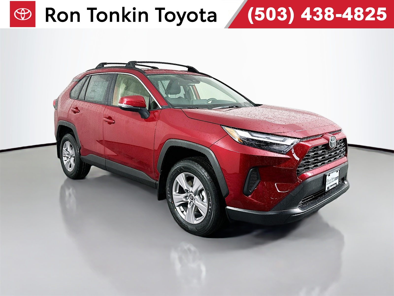2025 Toyota RAV4 XLE's photo