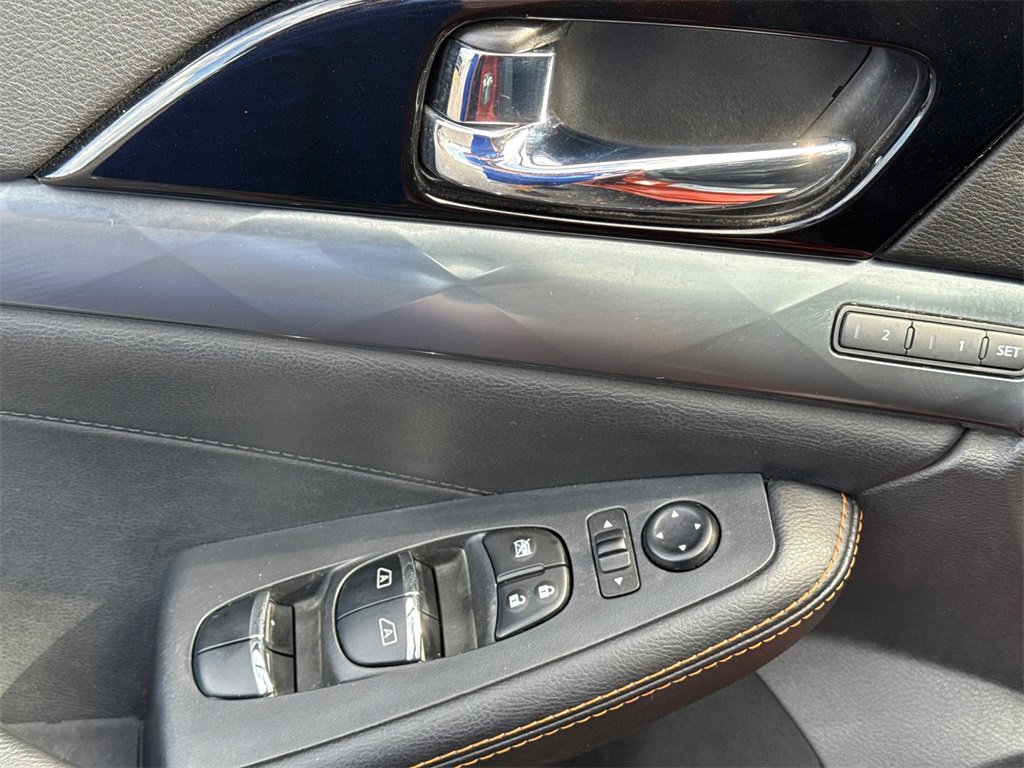 2020 Nissan Maxima SR photo 15