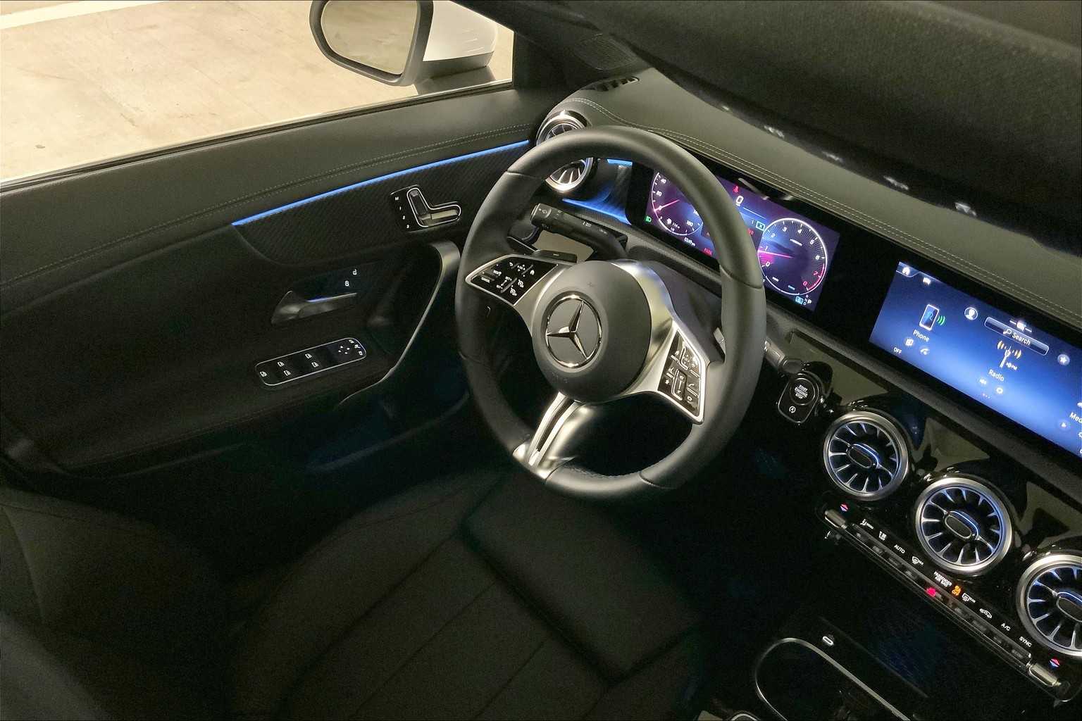 2025 Mercedes Benz CLA 250 photo 31