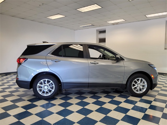 2023 Chevrolet Equinox LT photo 12