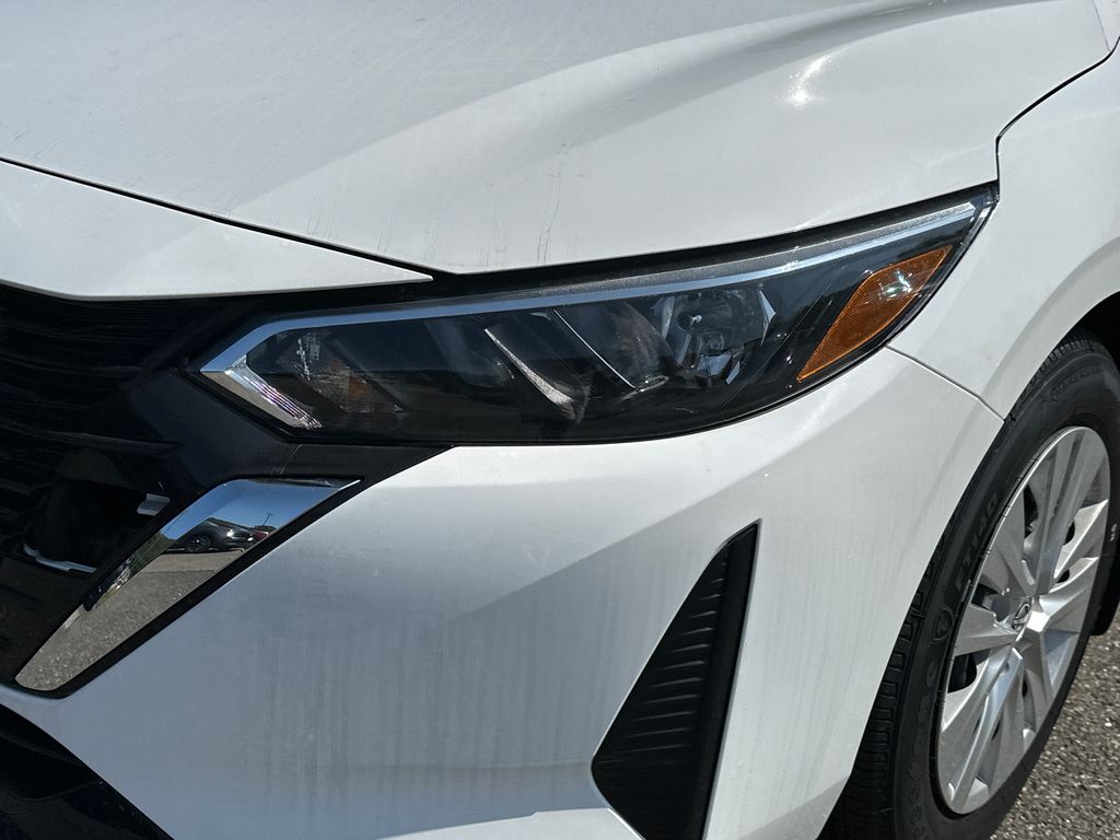 2025 Nissan Sentra S photo 7