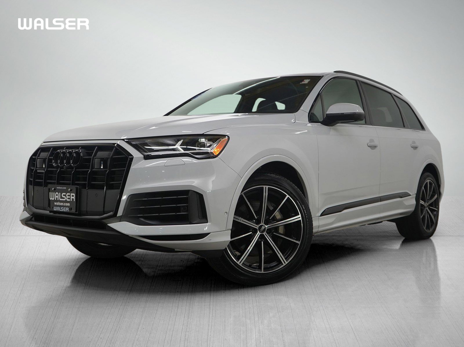 2021 Audi Q7 Premium Plus's photo