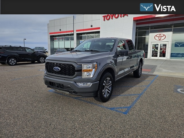 2021 Ford F-150 XL's photo