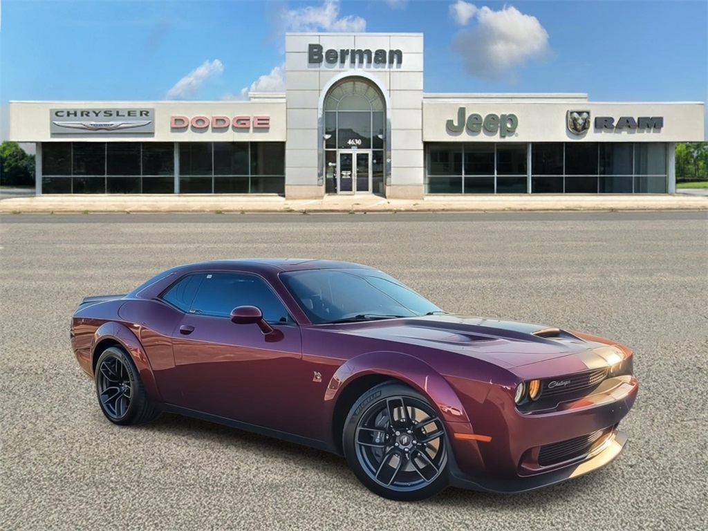 2020 Dodge Challenger R/T's photo