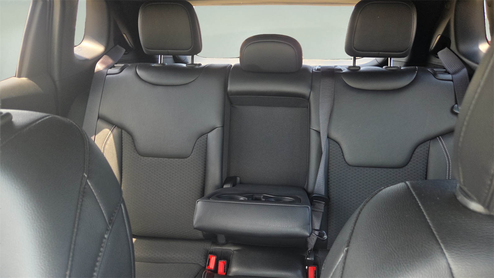2024 Jeep Compass Latitude photo 14