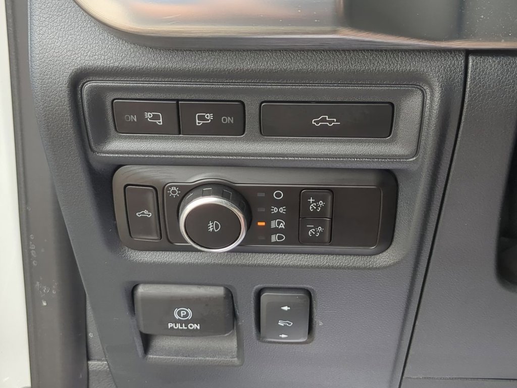 2023 Ford F-150 Lariat photo 17