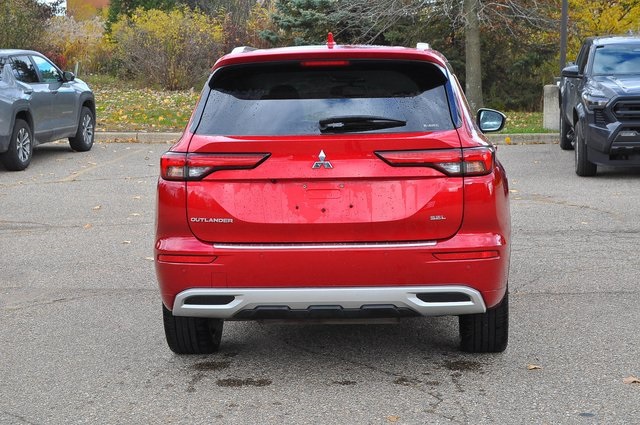 2022 Mitsubishi Outlander SEL photo 4