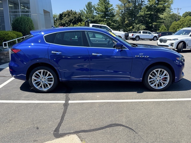 2022 Maserati Levante GT photo 8
