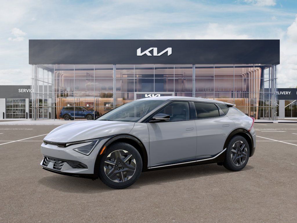 2025 Kia EV6 Light photo 2