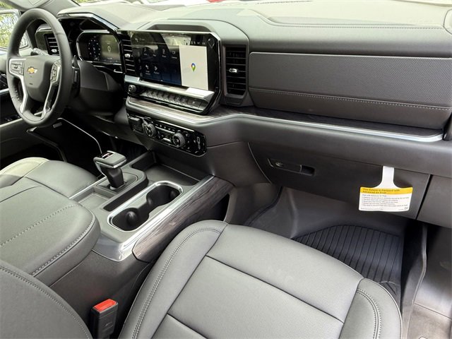 2026 Chevrolet Silverado 1500 LTZ photo 18