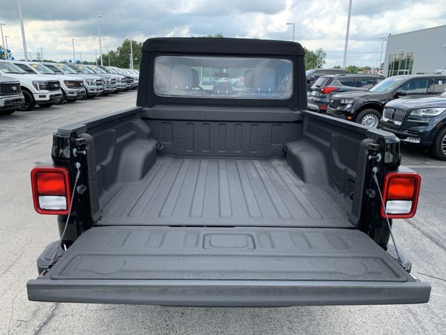 2024 Jeep Gladiator Sport photo 27