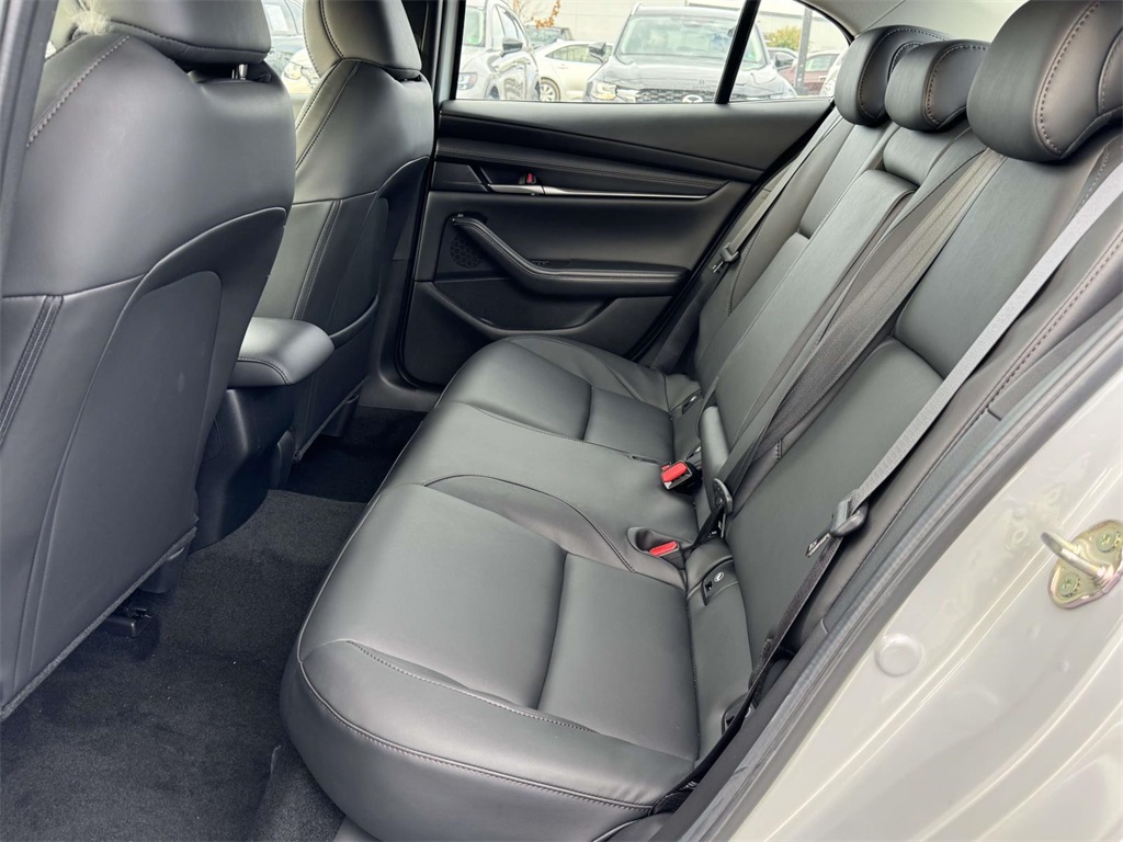 2025 Mazda Mazda3 2.5 Select Sport Base photo 14