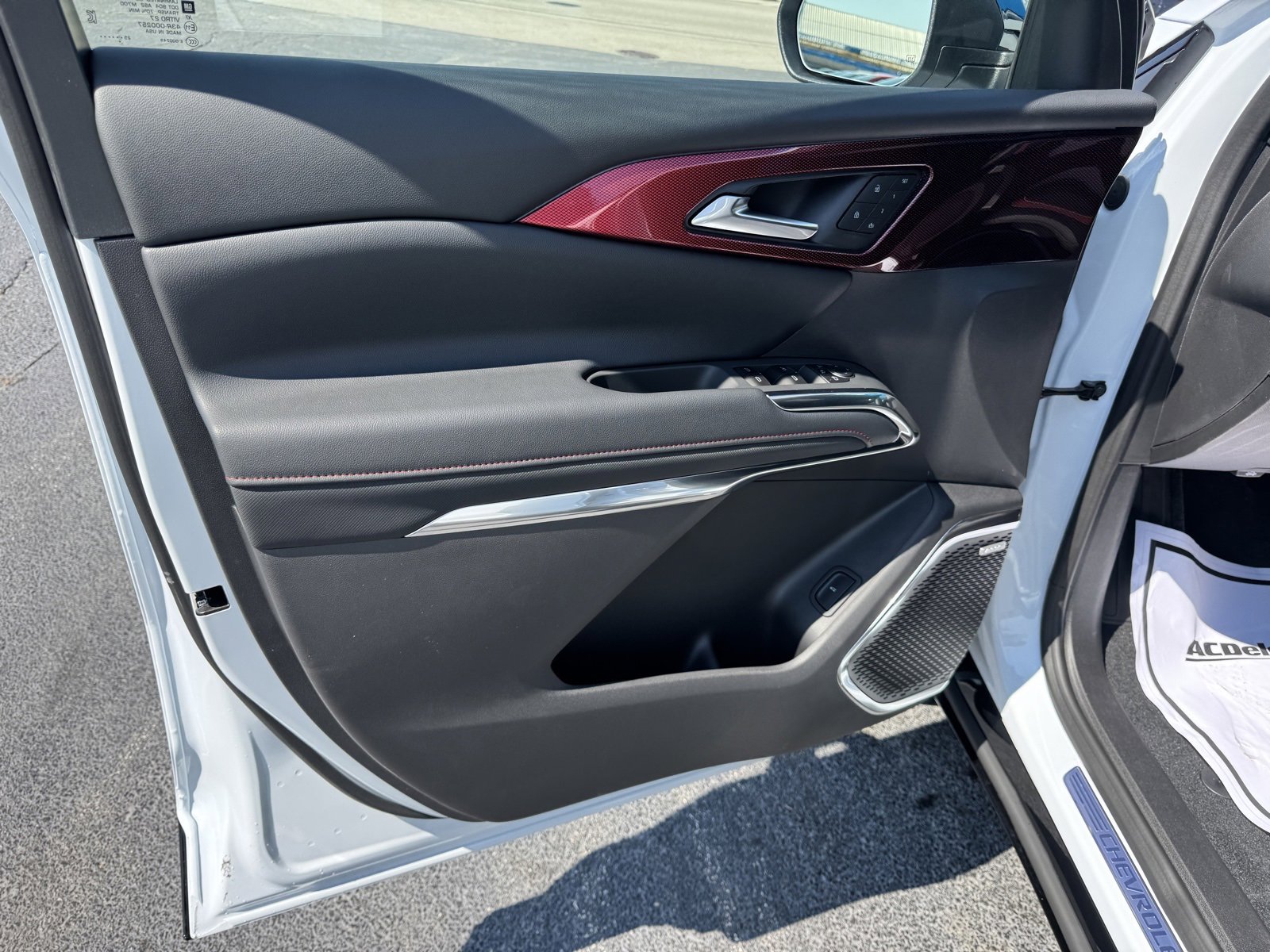 2026 Chevrolet Traverse RS photo 9