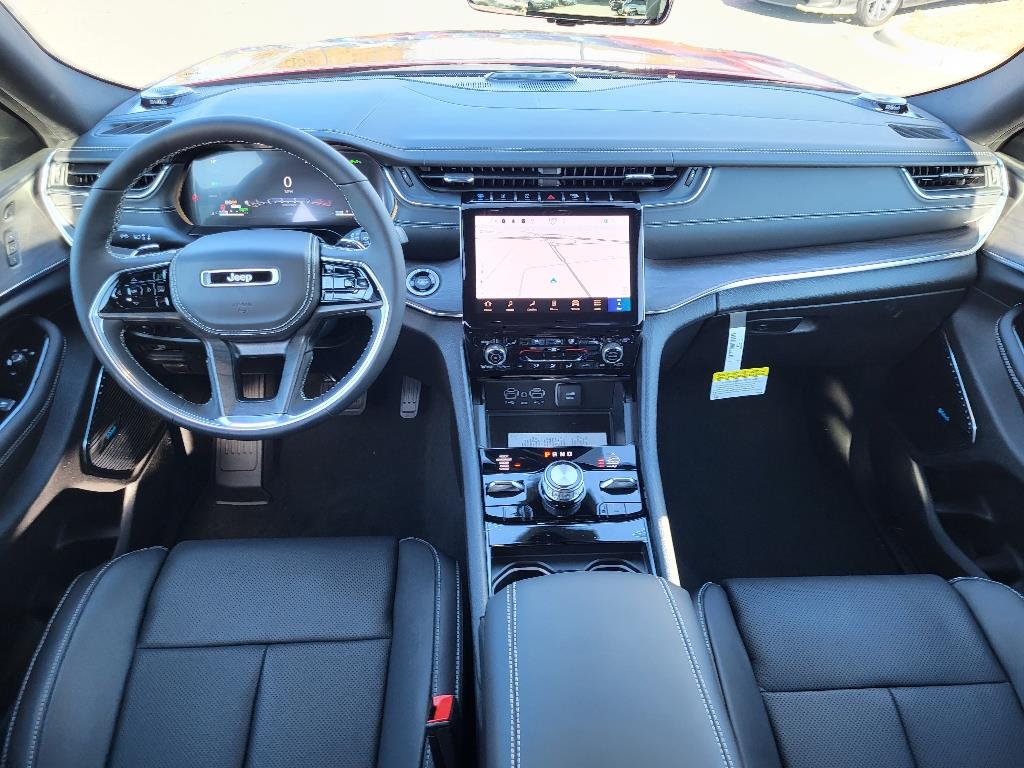 2024 Jeep Cherokee 4xe Overland photo 28