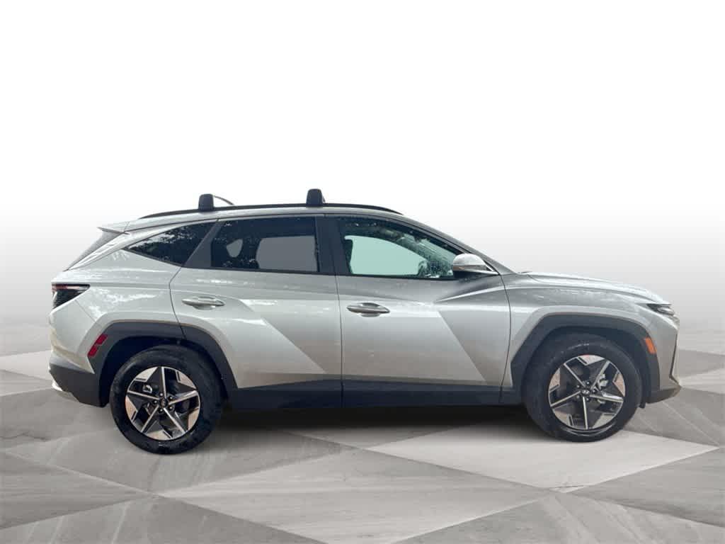 2025 Hyundai Tucson SEL Convenience photo 8