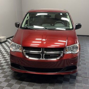 Used 2019 Dodge Grand Caravan SE with VIN 2C4RDGBG9KR615475 for sale in Sheffield, OH