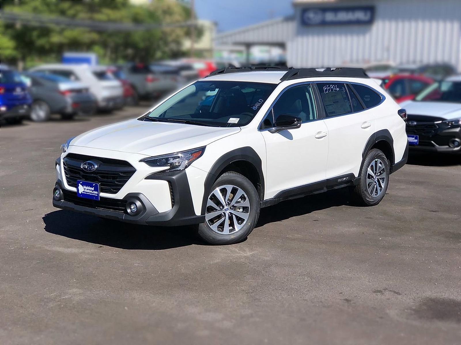 2025 Subaru Outback Premium's photo