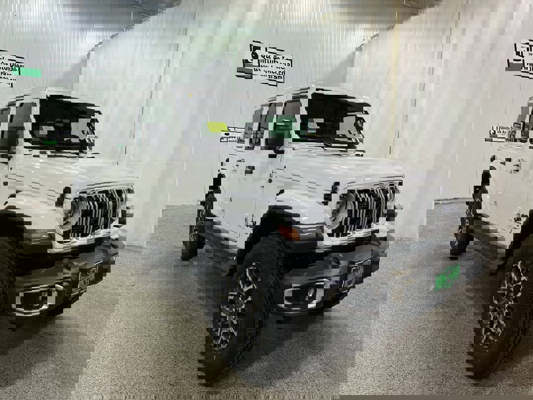 2026 Jeep Wrangler 4-Door Sahara's photo