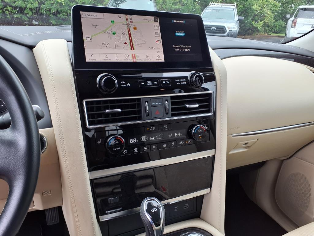2022 Infiniti QX80 Luxe photo 5