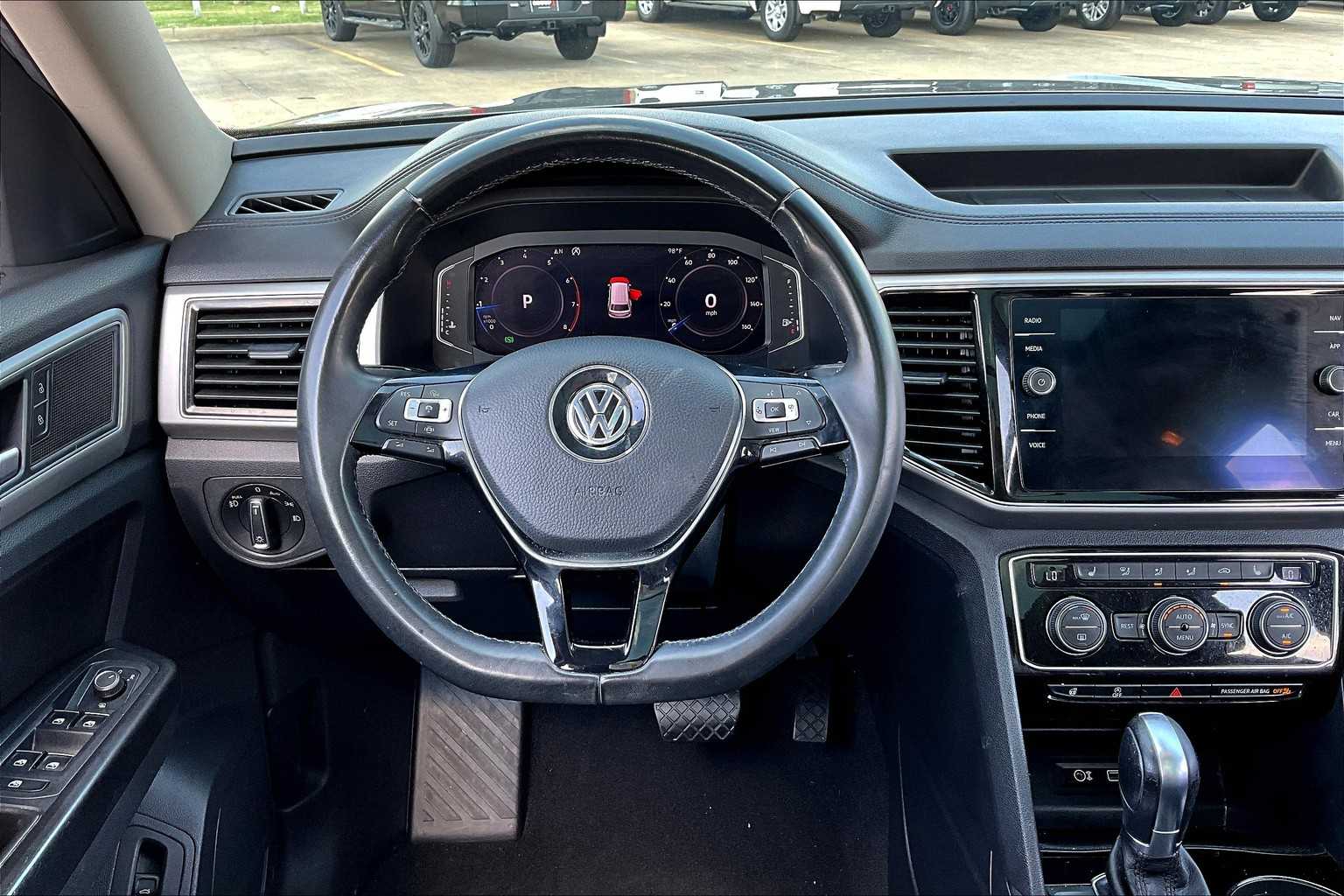 2019 Volkswagen Atlas V6 SEL photo 5