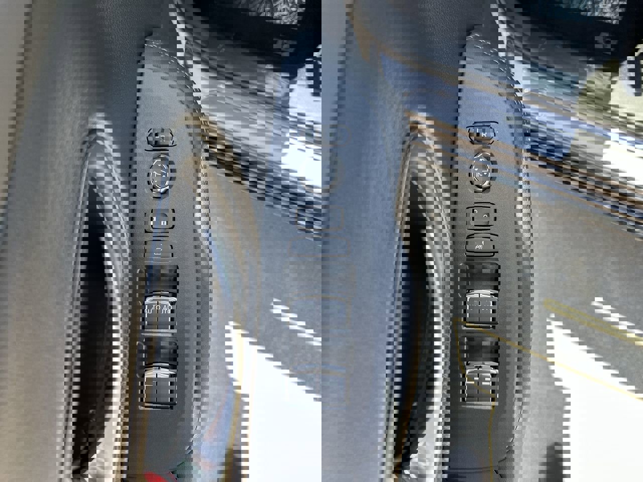 2026 Honda HR-V EX-L photo 13