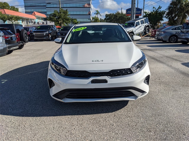 2023 Kia Forte LX photo 6