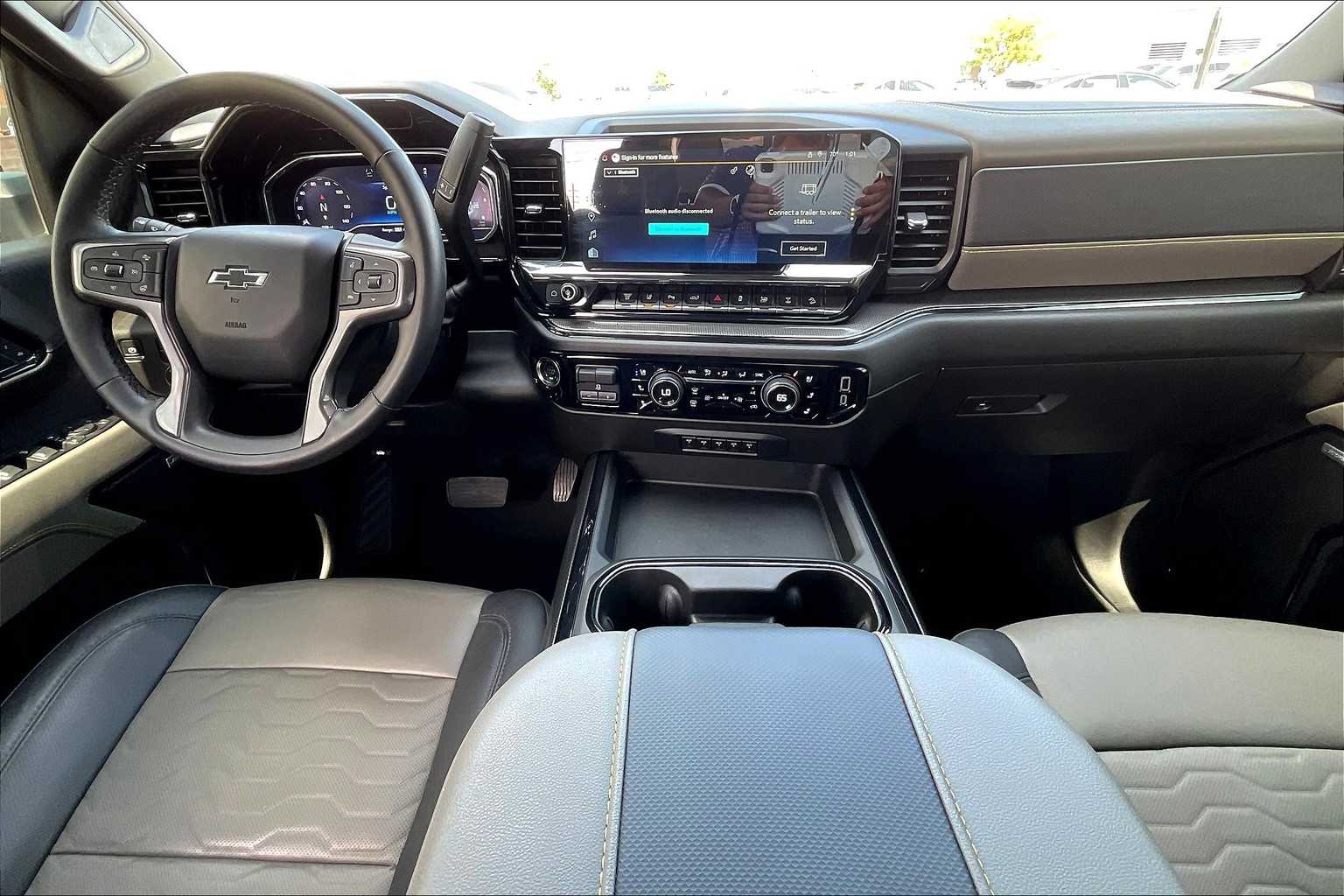 2025 Chevrolet Silverado 2500HD ZR2 photo 15