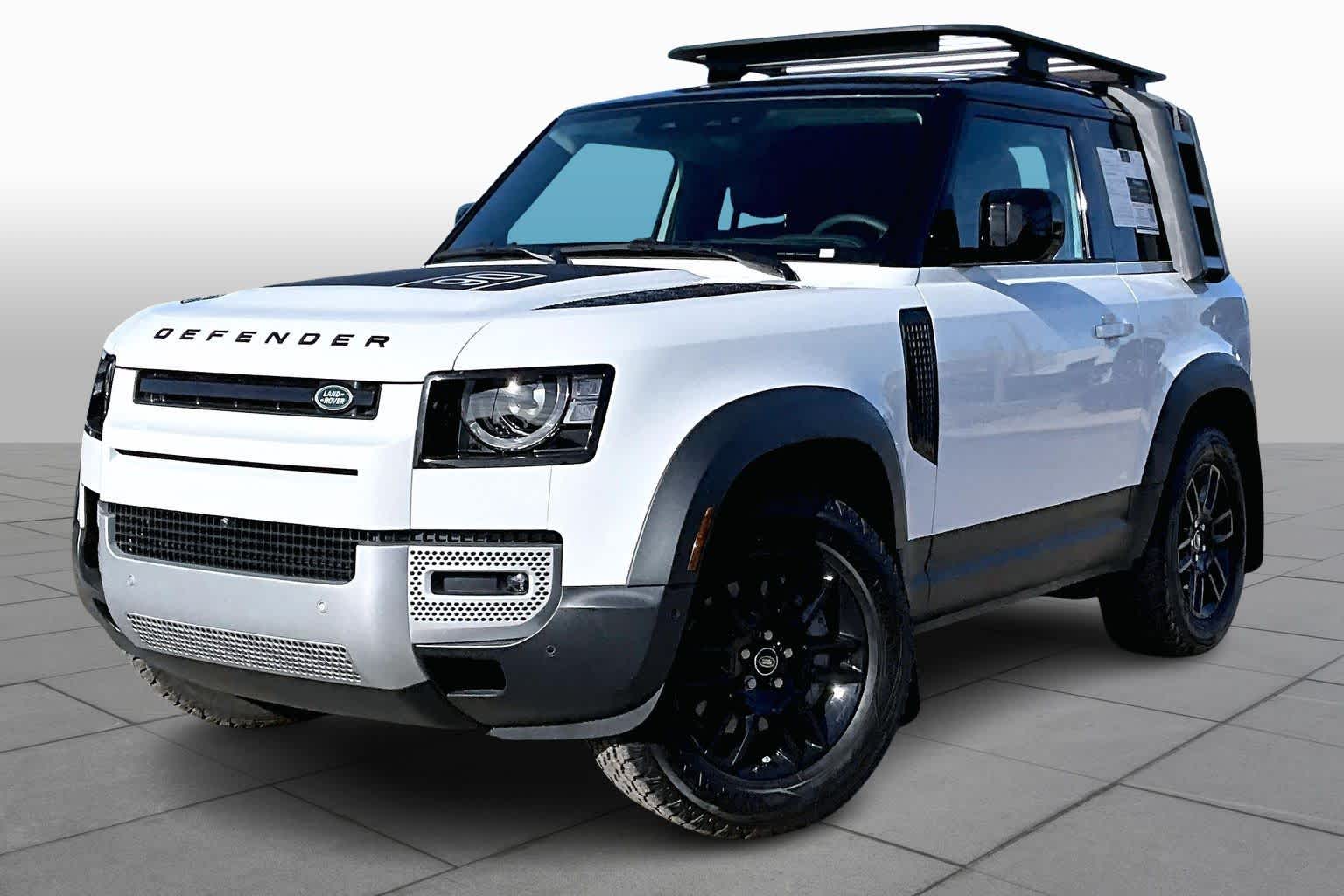 2025 Land Rover Defender S's photo