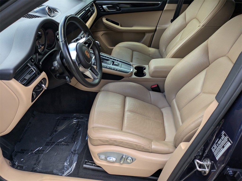 2020 Porsche Macan Base photo 8