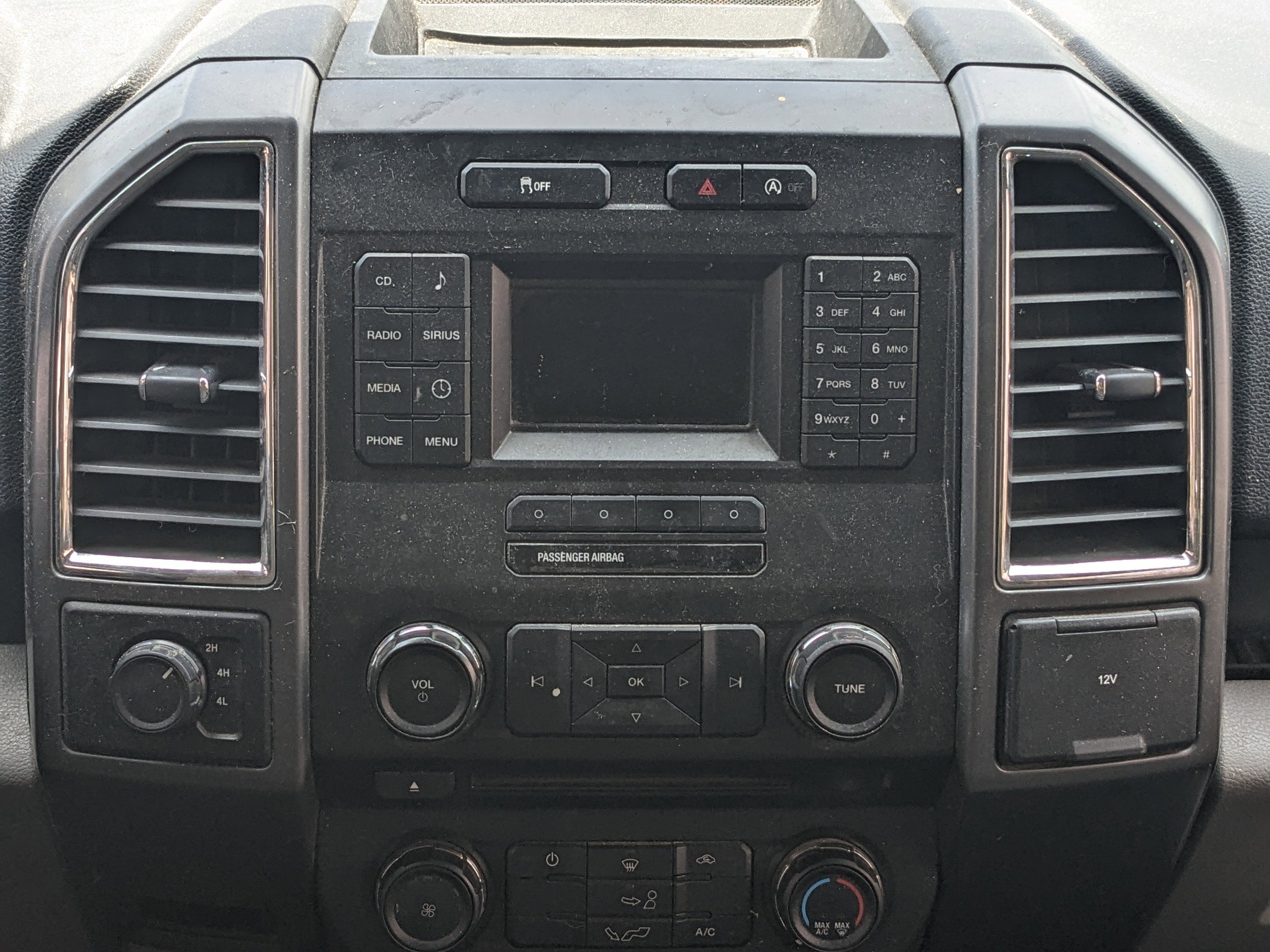2017 Ford F-150 XLT photo 13