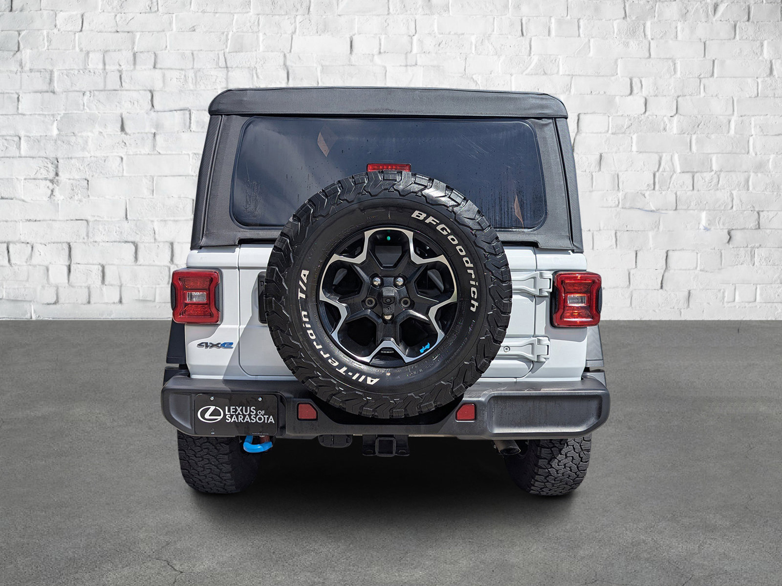 2022 Jeep Wrangler 4xe Unlimited Rubicon photo 5
