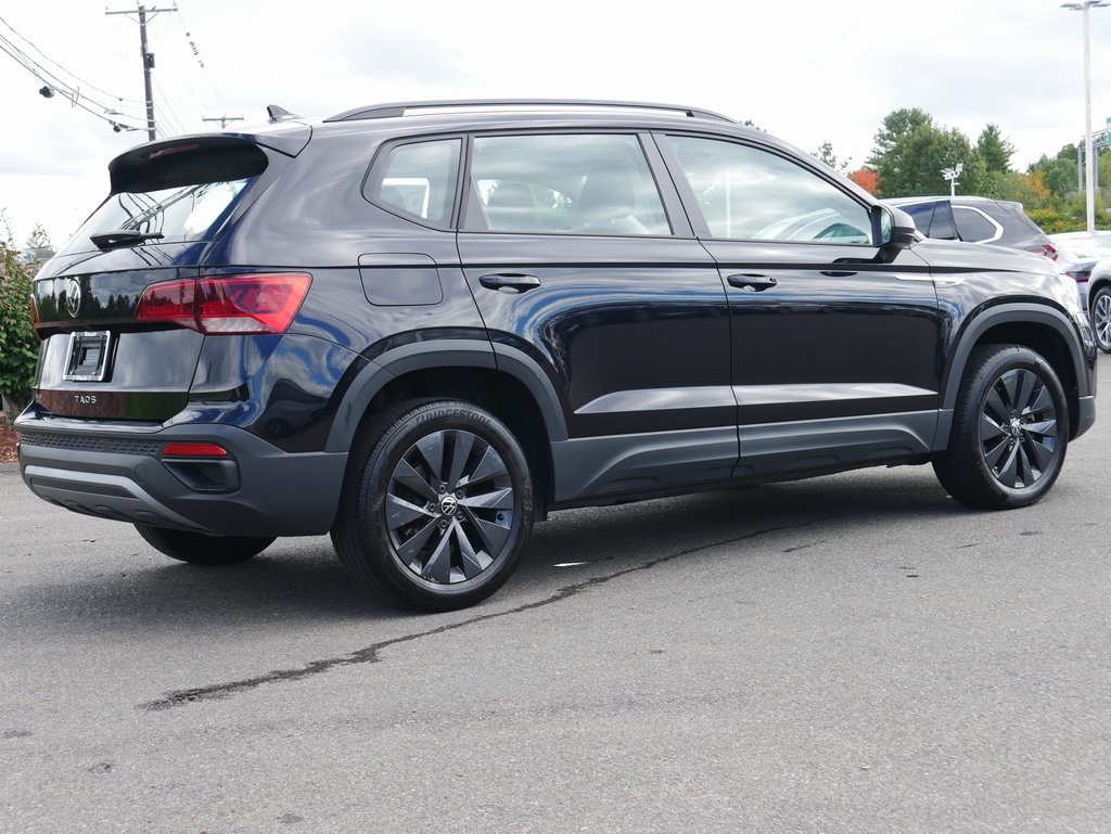 2022 Volkswagen Taos S photo 3