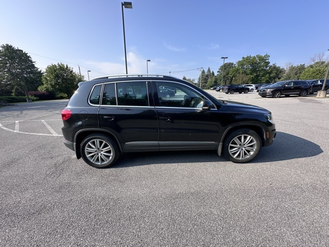 Used 2012 Volkswagen Tiguan SE with VIN WVGBV7AX5CW608253 for sale in Westport, CT