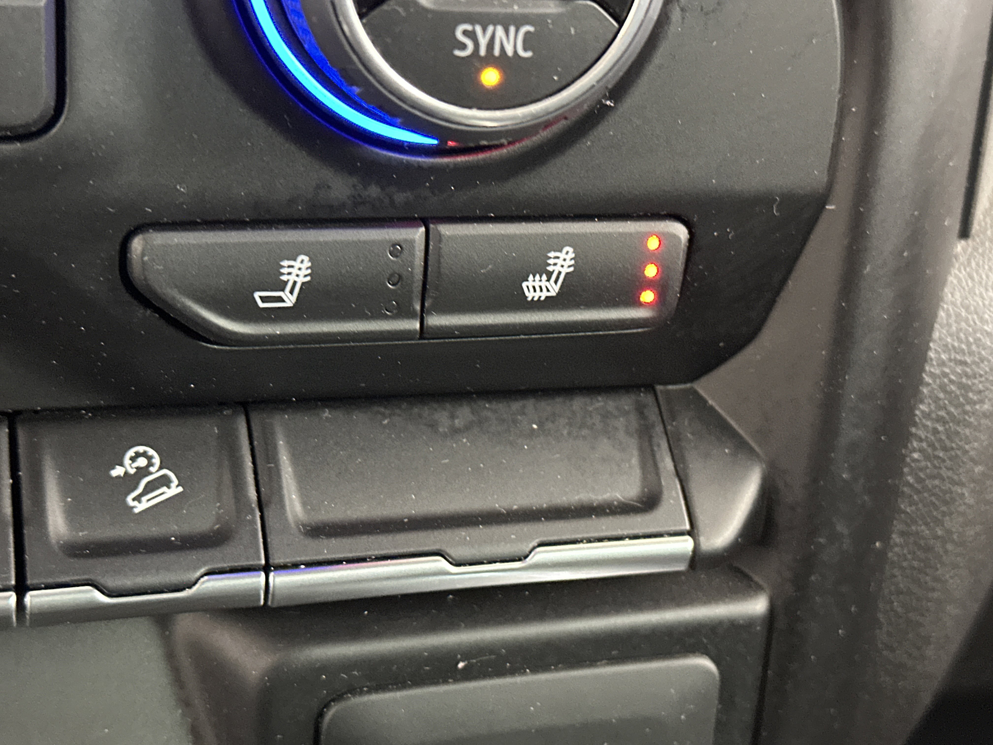 2022 Chevrolet Silverado 1500 RST photo 4