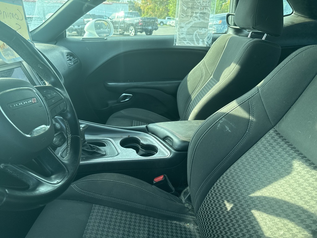 2019 Dodge Challenger SXT photo 10