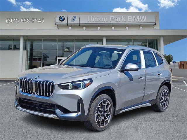 2026 BMW X1 28i's photo